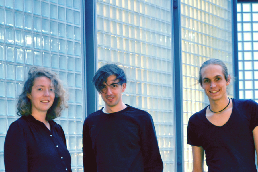 paranormal φeer group